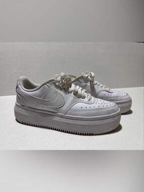 W Nike Air Force 1 Sage Low AF1 Triple White Platform Sneakers AR5339-100